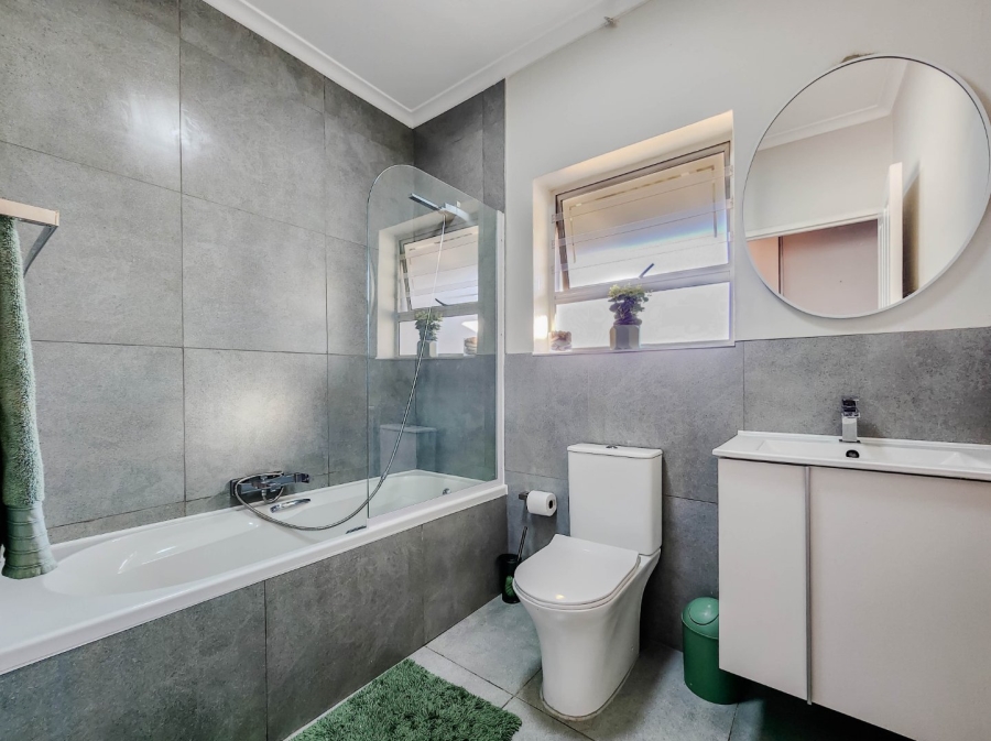 To Let 3 Bedroom Property for Rent in Sonstraal Heights Western Cape